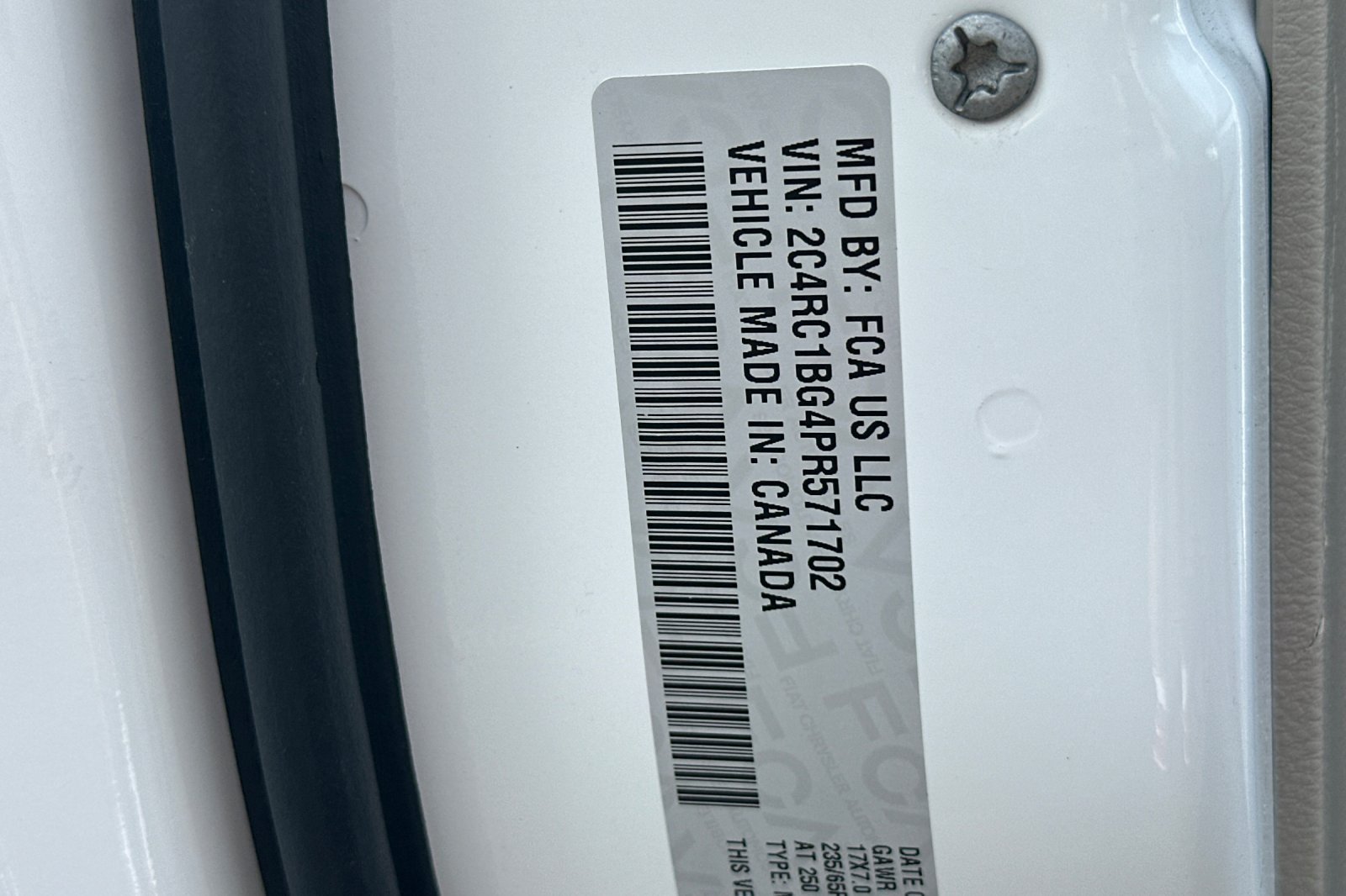 Used 2023 Chrysler Pacifica Touring-L FWD image 29
