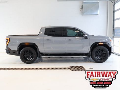 Used 2024 GMC Sierra EV Denali image 1