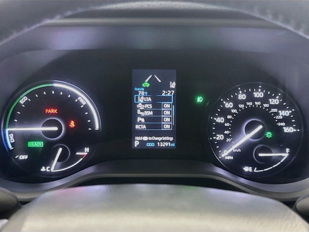Used 2022 Toyota Sienna XLE FWD image 14