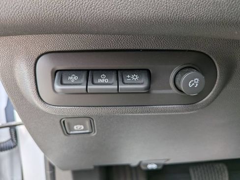 Used 2023 GMC Terrain SLT w/ Infotainment Package II AWD/4WD image 16