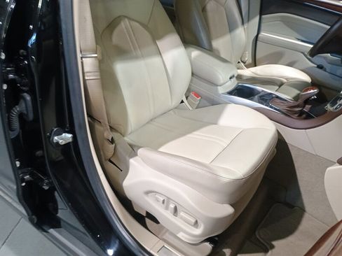 Used 2015 Cadillac SRX Premium image 32