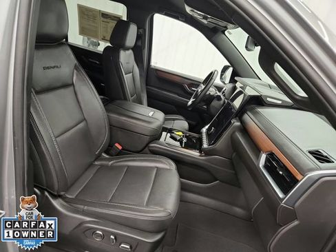 Used 2025 GMC Yukon Denali AWD/4WD image 41