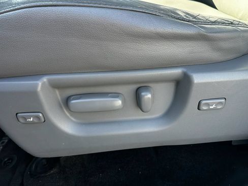 Used 2012 Toyota Sequoia SR5 w/ Premium Pkg RWD image 12