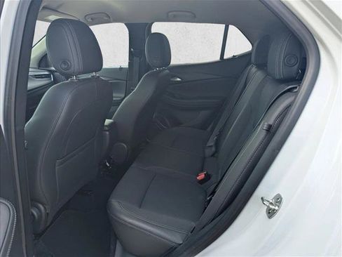 Used 2025 Buick Encore GX Preferred AWD/4WD image 15