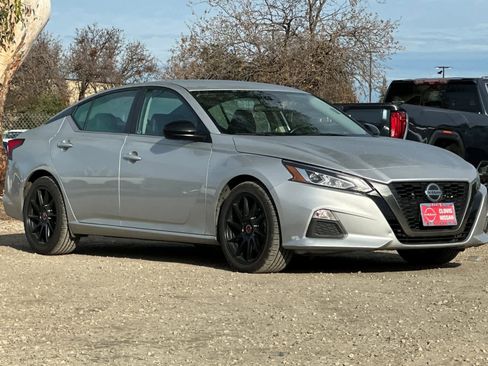 Used 2021 Nissan Altima 2.5 SR image 10