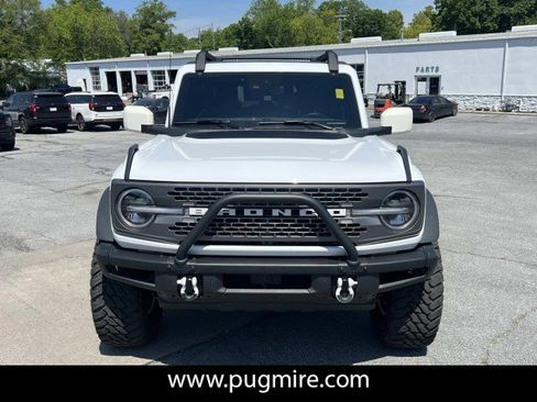 Used 2023 Ford Bronco Badlands w/ Sasquatch Package AWD/4WD image 2