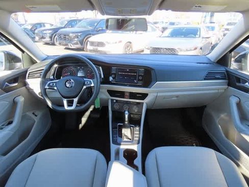 Used 2021 Volkswagen Jetta S image 16