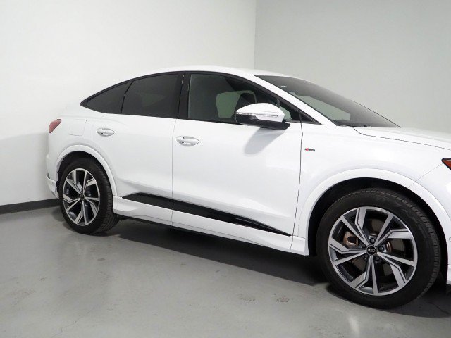 Used 2024 Audi Q4 e-tron quattro Prestige Sportback AWD/4WD image 42