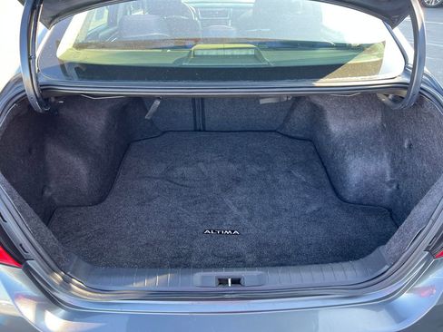 Used 2017 Nissan Altima 2.5 SV image 30