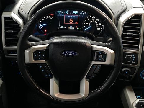 Used 2018 Ford F150 Lariat w/ Equipment Group 502A Luxury image 15