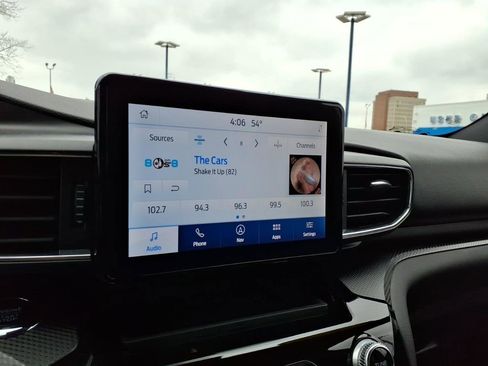 Used 2023 Ford Explorer ST-Line w/ Class IV Trailer Tow Package image 21