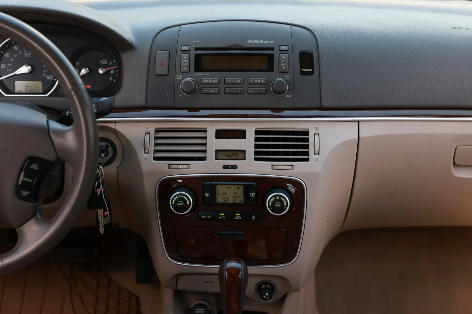 Used 2006 Hyundai Sonata LX FWD image 36