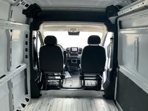 Used 2024 RAM ProMaster 2500 w/ Convenience Group FWD image 24