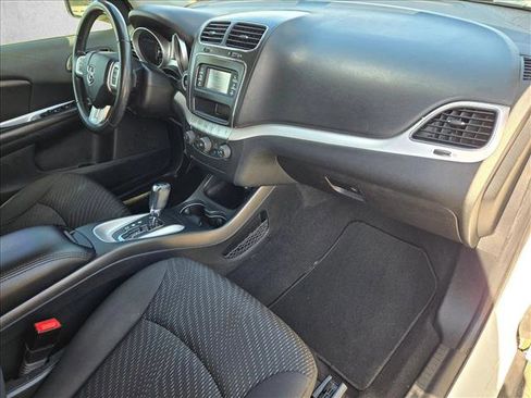 Used 2018 Dodge Journey SE w/ Popular Equipment Group image 22