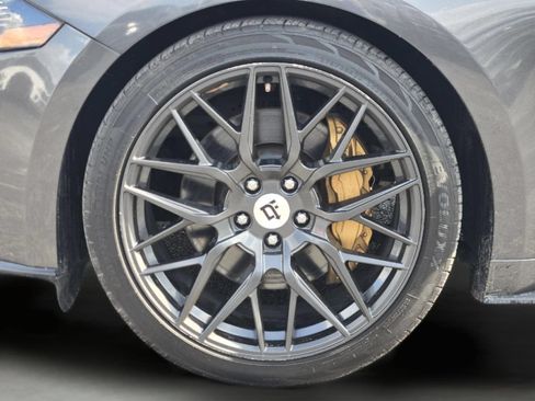 Used 2019 Ford Mustang GT w/ Black Accent Package RWD image 11