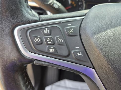 Used 2022 Chevrolet Equinox Premier image 11