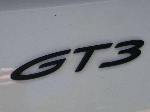 Used 2022 Porsche 911 GT3 image 18