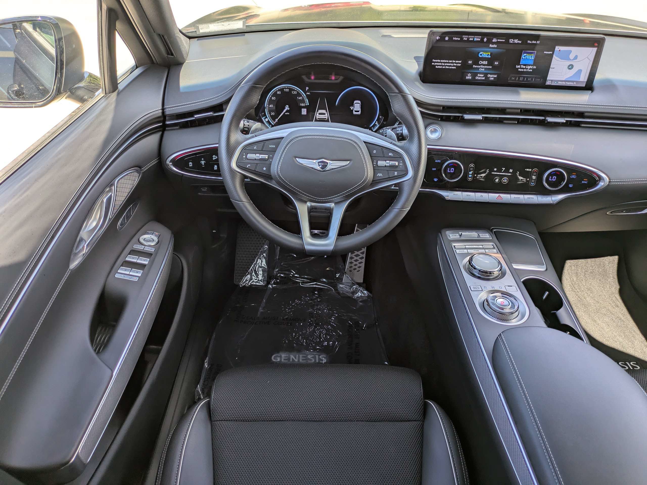 Certified 2023 Genesis GV70 2.5T w/ Sport Prestige Package AWD/4WD image 15