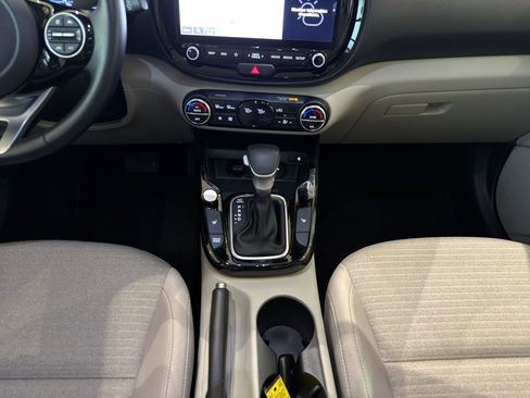 Certified 2024 Kia Soul EX image 19