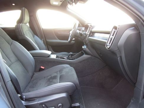 Used 2023 Volvo C40 P8 Recharge Plus w/ Climate Package AWD/4WD image 19