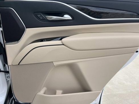 Certified 2023 Cadillac Escalade Premium Luxury AWD/4WD image 25