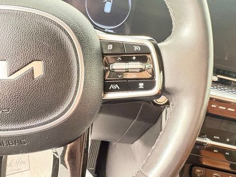 Used 2024 Kia Carnival SX Prestige FWD image 28