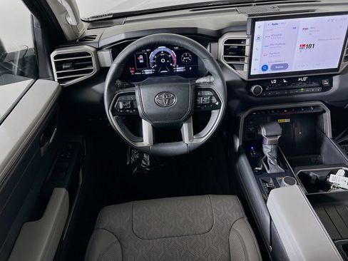Used 2024 Toyota Tundra Limited AWD/4WD image 17