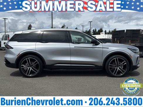 Used 2024 Lincoln Nautilus Premier w/ Equipment Group 102A AWD/4WD image 6