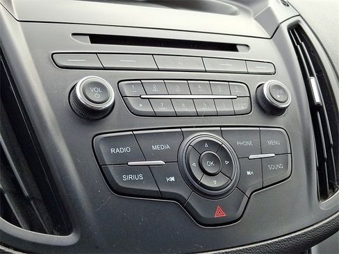 Used 2018 Ford C-MAX SE image 16