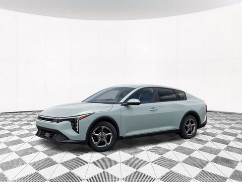 New 2026 Kia K4 FWD image 3