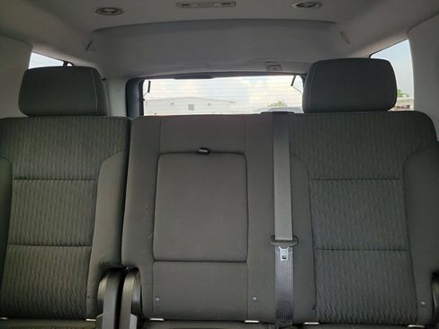 Used 2019 Chevrolet Tahoe LS RWD image 13