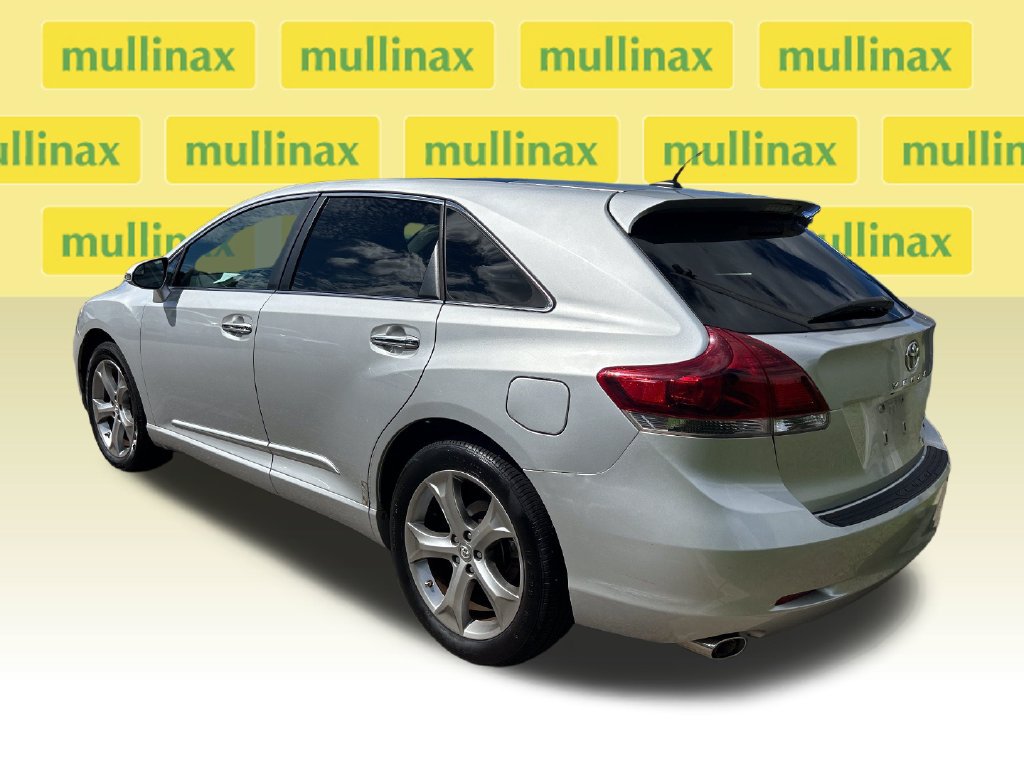 Used 2013 Toyota Venza XLE w/ XLE Premium Pkg FWD image 3