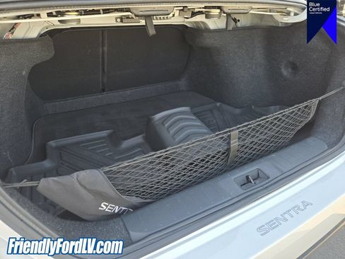 Used 2022 Nissan Sentra SR w/ SR Premium Package FWD image 18