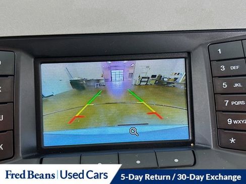 Used 2018 Ford Taurus SE FWD image 24
