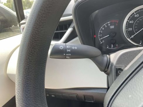 Used 2022 Toyota Corolla LE w/ LE Convenience Package FWD image 26