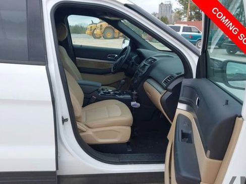 Used 2017 Ford Explorer 4WD image 5