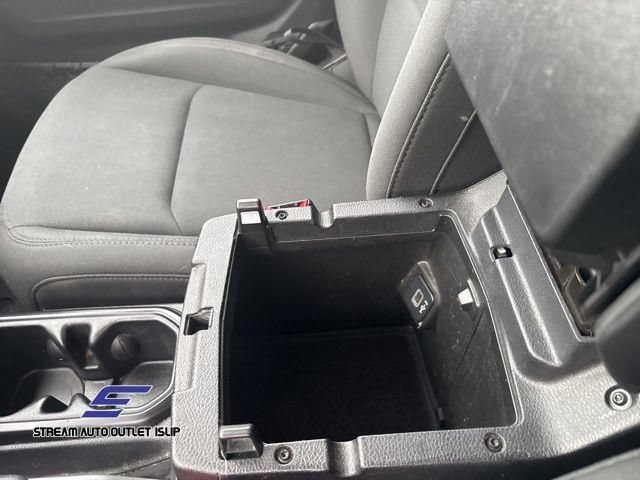 Used 2018 Jeep Wrangler Unlimited Sahara AWD/4WD image 33