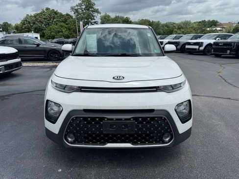 Used 2021 Kia Soul EX FWD image 2