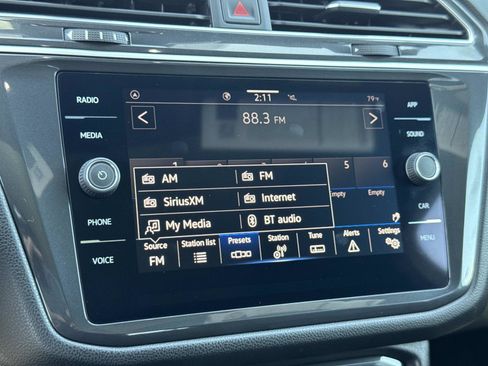 Certified 2023 Volkswagen Tiguan SE R-Line image 14