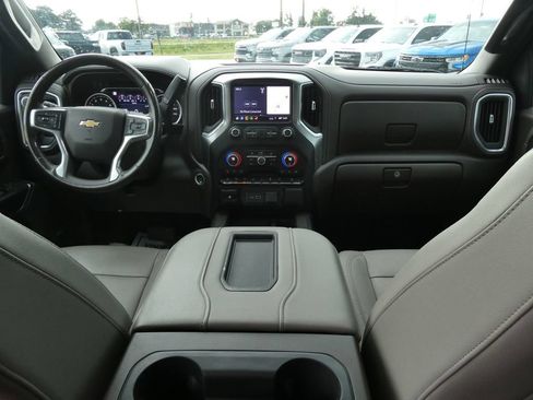 Certified 2019 Chevrolet Silverado 1500 LTZ w/ LTZ Plus Package AWD/4WD image 21