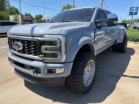 Used 2024 Ford F450 Limited w/ FX4 Off-Road Package AWD/4WD image 47