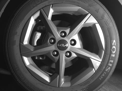 Used 2025 Kia K4 FWD image 12