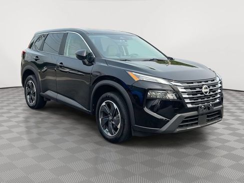Used 2025 Nissan Rogue SV AWD/4WD image 4