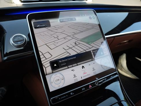 Used 2026 Mercedes-Benz S 580 4MATIC Sedan image 11