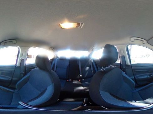 Used 2025 Nissan Versa SV image 37
