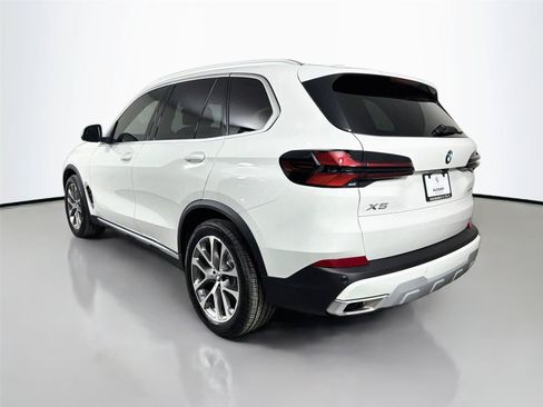 New 2026 BMW X5 xDrive40i w/ Climate Comfort Package AWD/4WD image 7