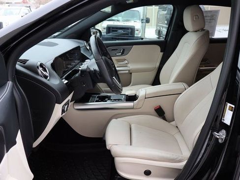 Used 2023 Mercedes-Benz GLA 250 4MATIC image 24