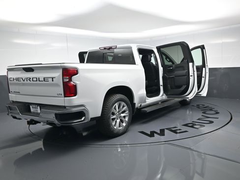 Used 2021 Chevrolet Silverado 1500 LTZ w/ LTZ Premium Package image 26