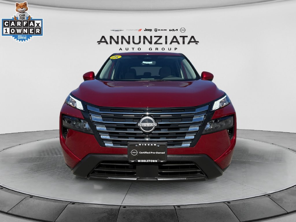 Certified 2025 Nissan Rogue SV AWD/4WD image 8