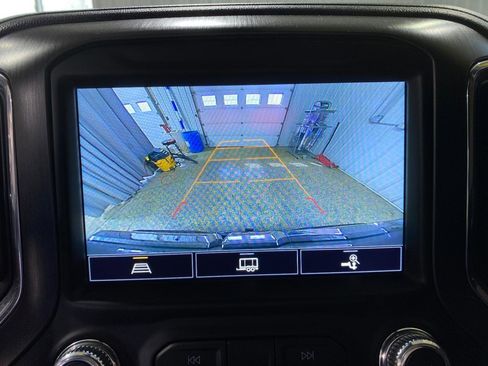 Used 2021 GMC Sierra 1500 AT4 w/ AT4 Preferred Package image 16